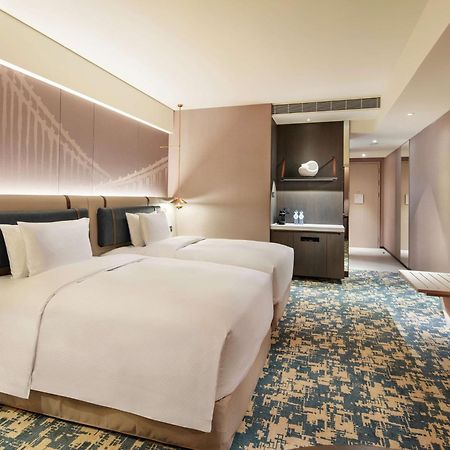 Hilton Taipei Sinban Hotel New Taipei City Exterior foto