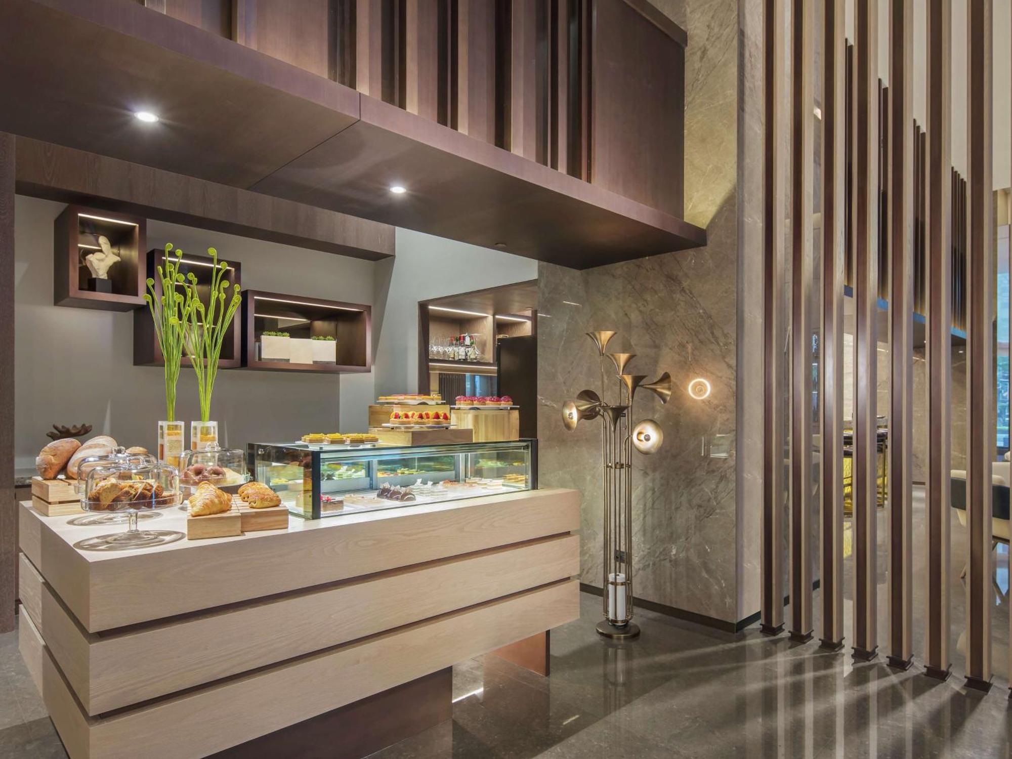 Hilton Taipei Sinban Hotel New Taipei City Exterior foto
