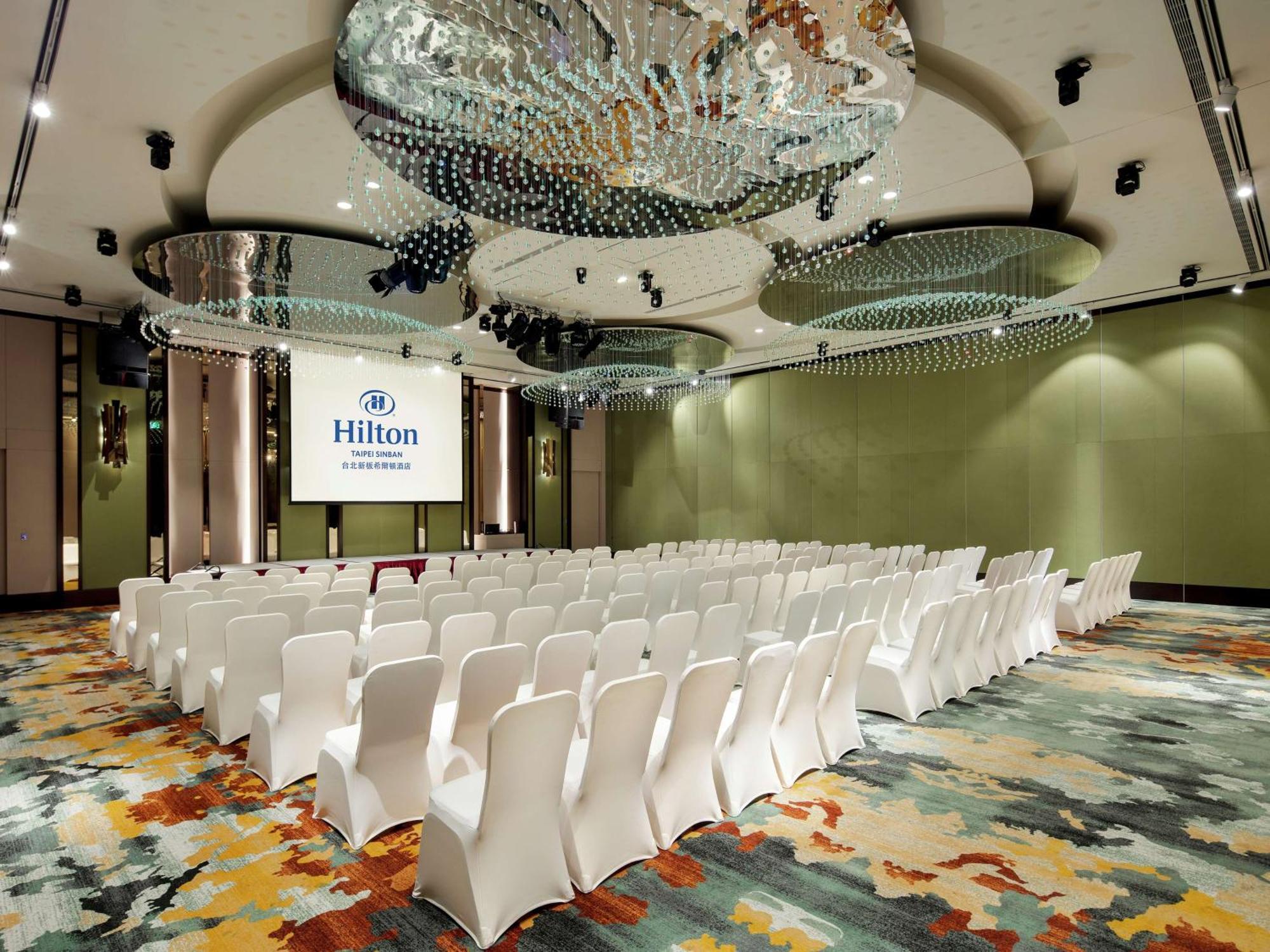 Hilton Taipei Sinban Hotel New Taipei City Exterior foto