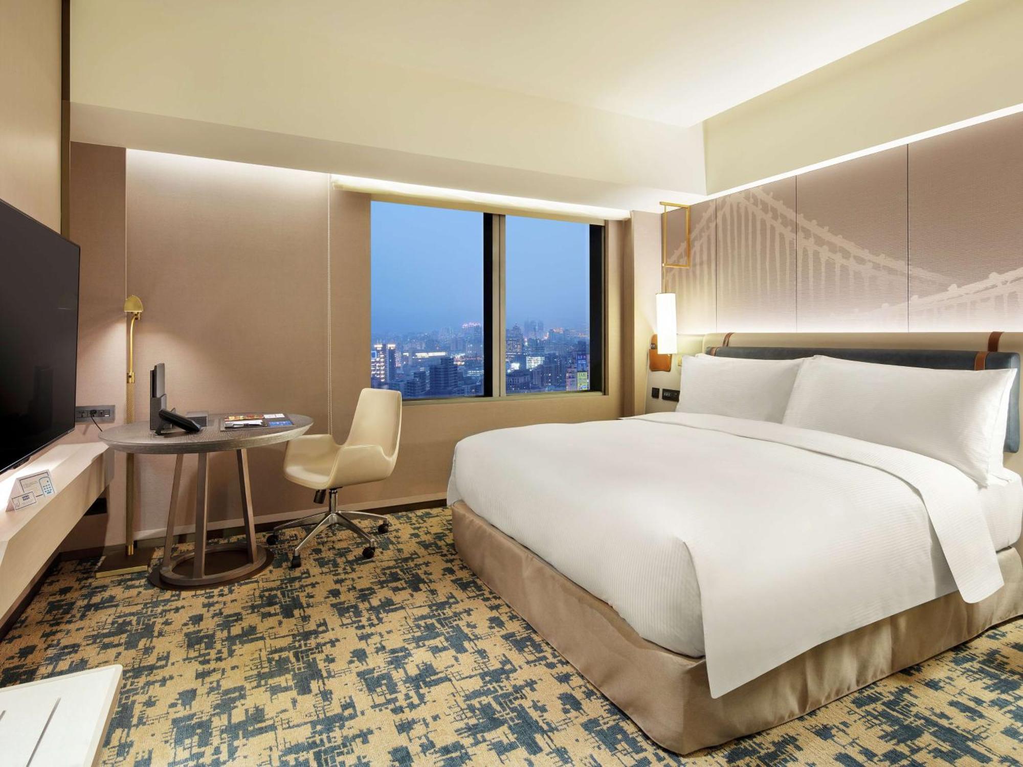 Hilton Taipei Sinban Hotel New Taipei City Exterior foto
