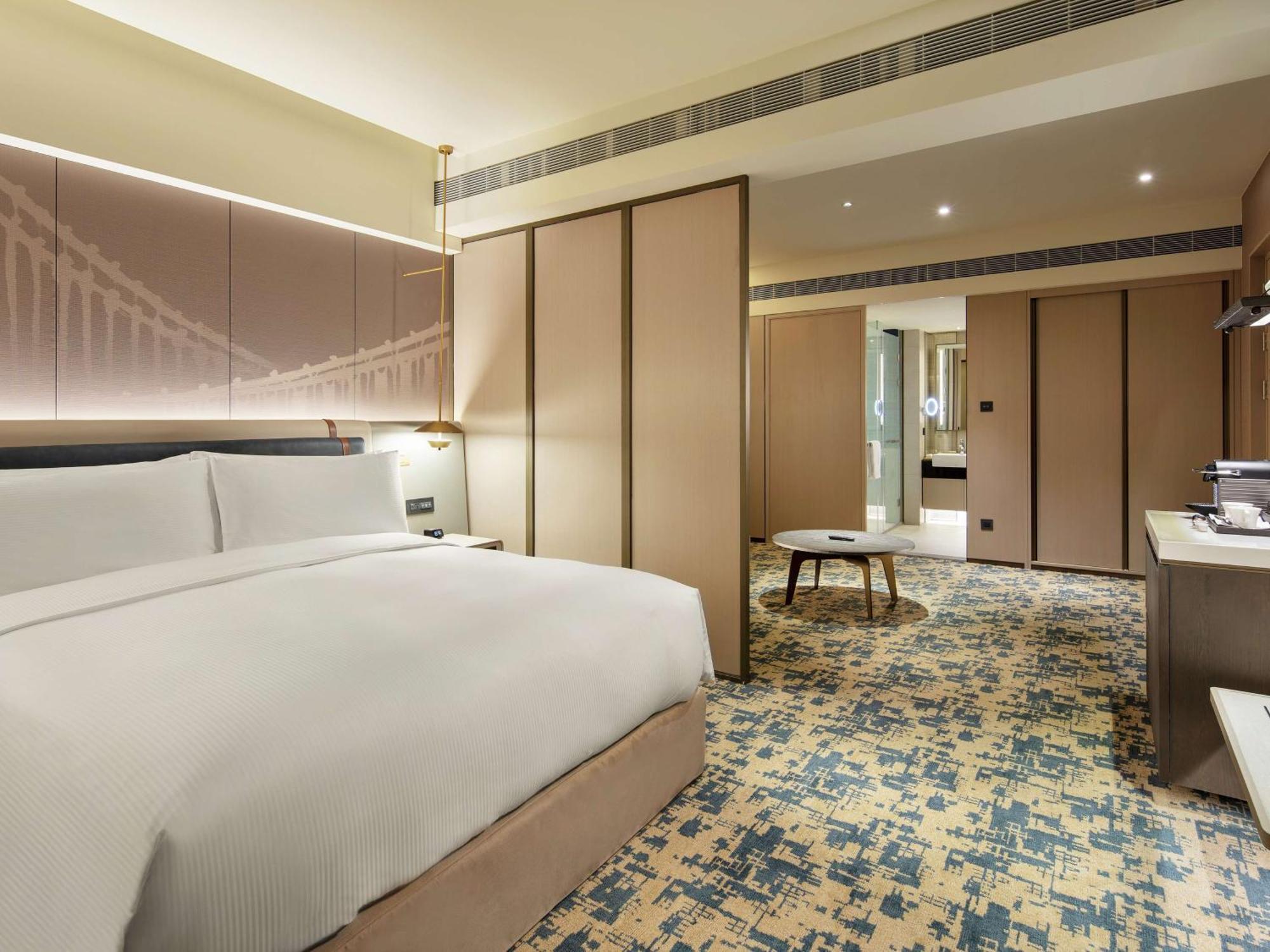 Hilton Taipei Sinban Hotel New Taipei City Exterior foto