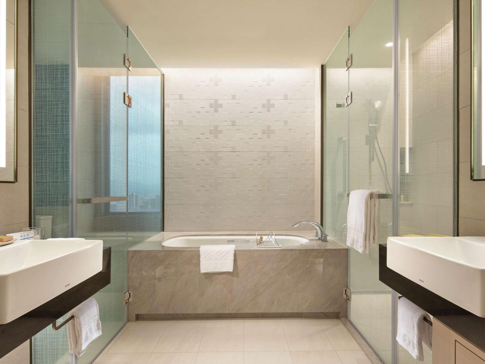 Hilton Taipei Sinban Hotel New Taipei City Exterior foto