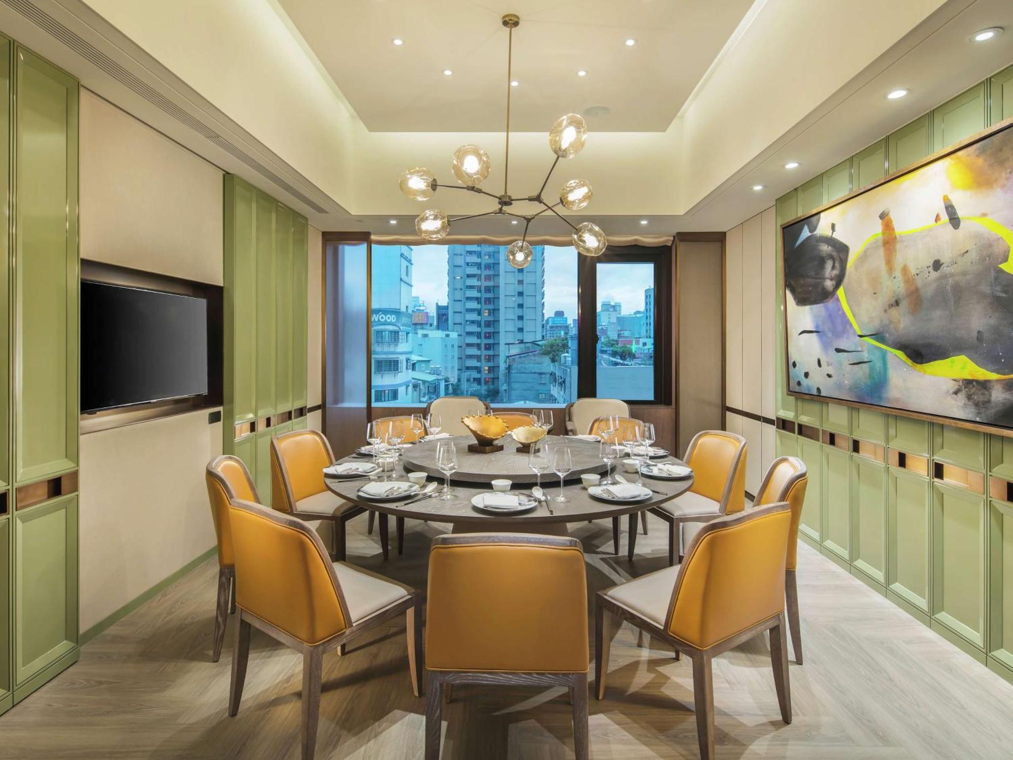 Hilton Taipei Sinban Hotel New Taipei City Exterior foto